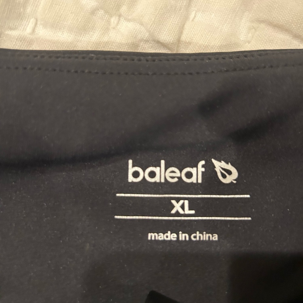 Baleaf Pleated Athletic Skirts – Black & Navy – Size XL – Bundle of 2 - Picture 3 of 4